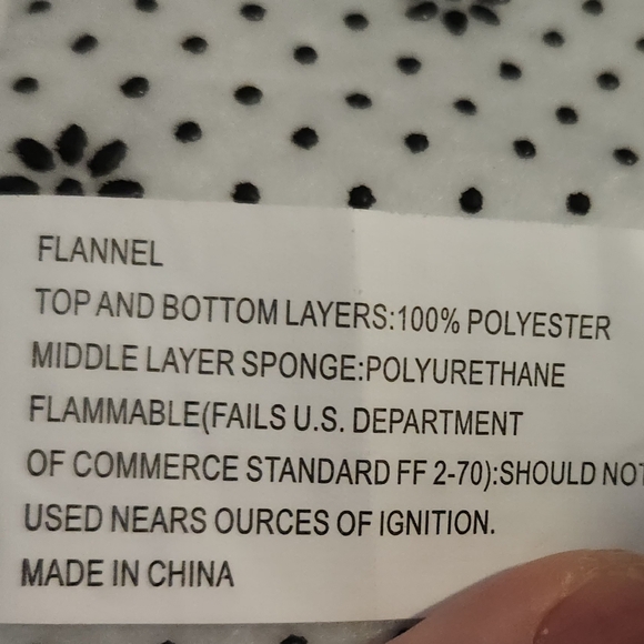 Very Soft New Rug - Picture 4 of 5